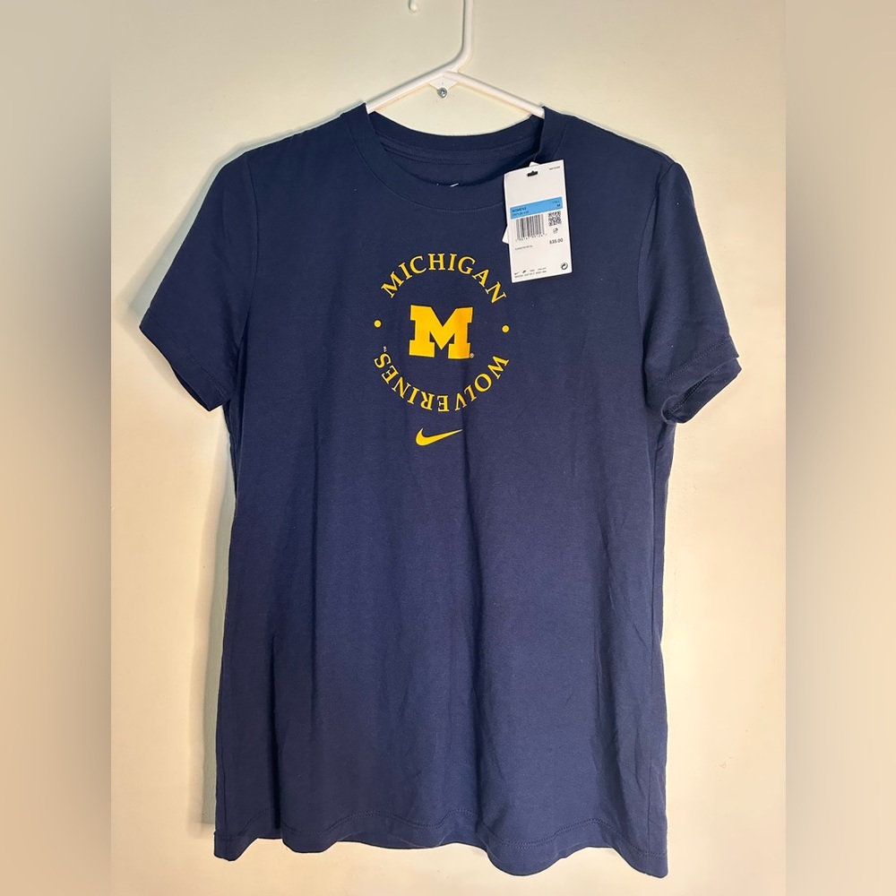 Michigan Wolverines Women’s Nike Shirt
